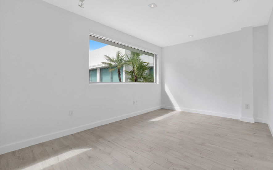 278 NW 37th St, Miami, FL 33127, ,Office,For Lease,NW 37th St ,1404