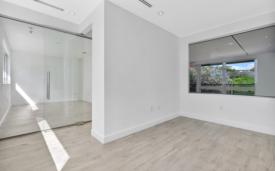 278 NW 37th St, Miami, FL 33127, ,Office,For Lease,NW 37th St ,1404