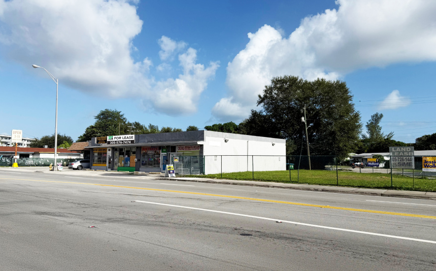 13639 W Dixie Highway, North Miami, FL 33161, ,Retail,For Lease,W Dixie Highway ,1332