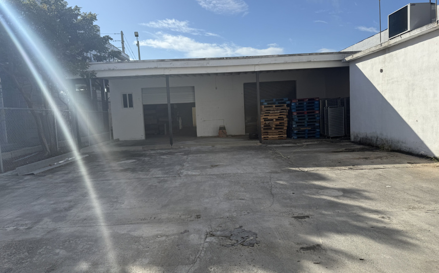 995 NW 21st Terr, Miami, FL 33127, ,Retail/Office,For Lease,NW 21st Terr ,1336