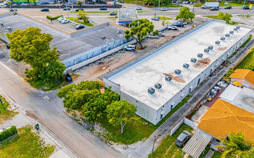 1620 NE 148th St, Miami, FL 33181, ,Investment,For Sale,Oak Plaza,NE 148th St ,1353