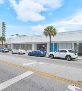 1524 NW 36th St, Miami, FL 33142, ,Retail/Office,For Lease,NW 36th St ,1355