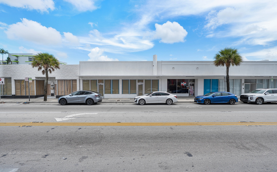 1524 NW 36th St, Miami, FL 33142, ,Retail/Office,For Lease,NW 36th St ,1355
