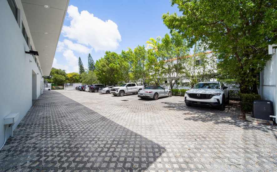 6101 Biscayne Blvd, Miami, FL 33137, ,Retail,For Lease,Biscayne Blvd ,1366