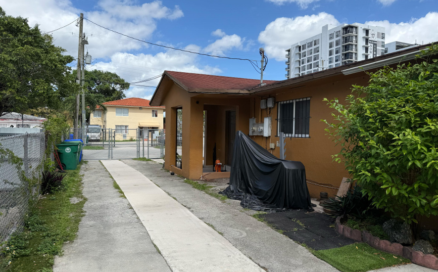 1728 NW 15th St, Miami, FL 33125, ,Multifamily,For Sale,NW 15th St,1371