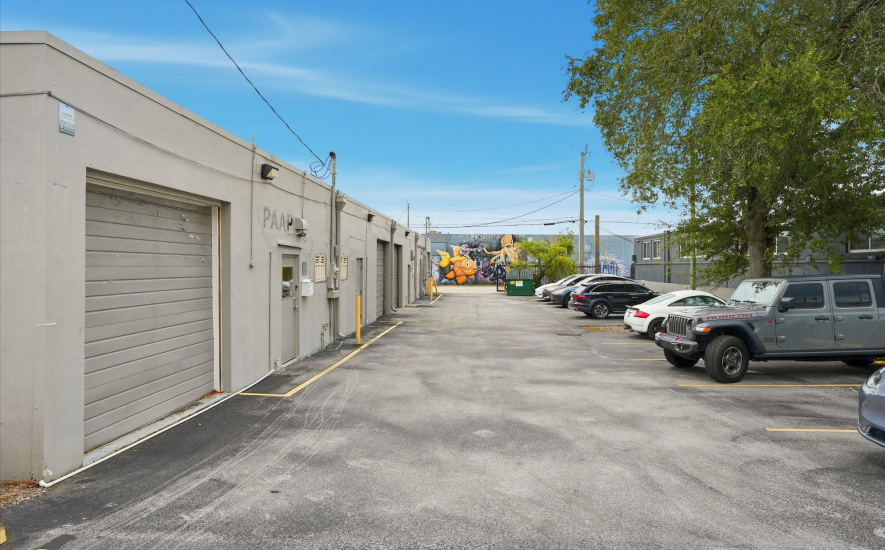 274 NE 67th St, Miami, FL 33138, ,Warehouse,For Lease,NE 67th St ,1372