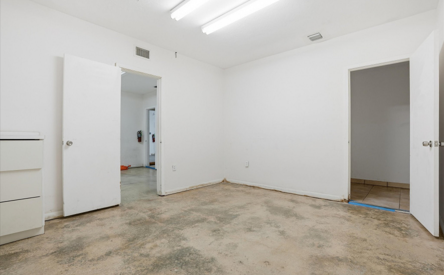 274 NE 67th St Miami, Miami commercial real estate, Miami commercial property for sale, Miami investment property, urban core Miami real estate, income producing property Miami, Miami commercial listing