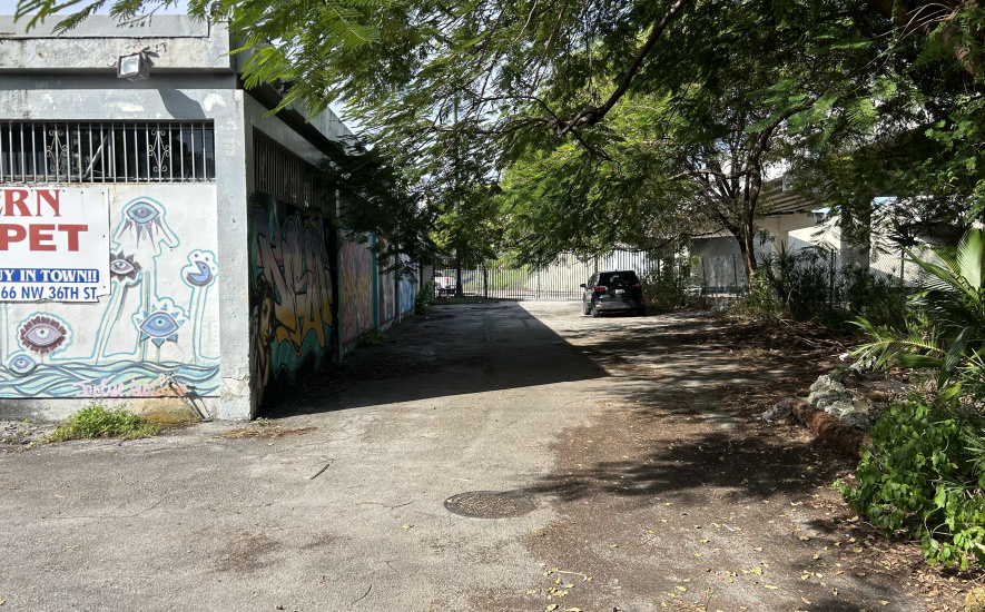 666 NW 36th St, Miami, FL 33127, ,Retail/Office,For Sale,NW 36th St ,1373