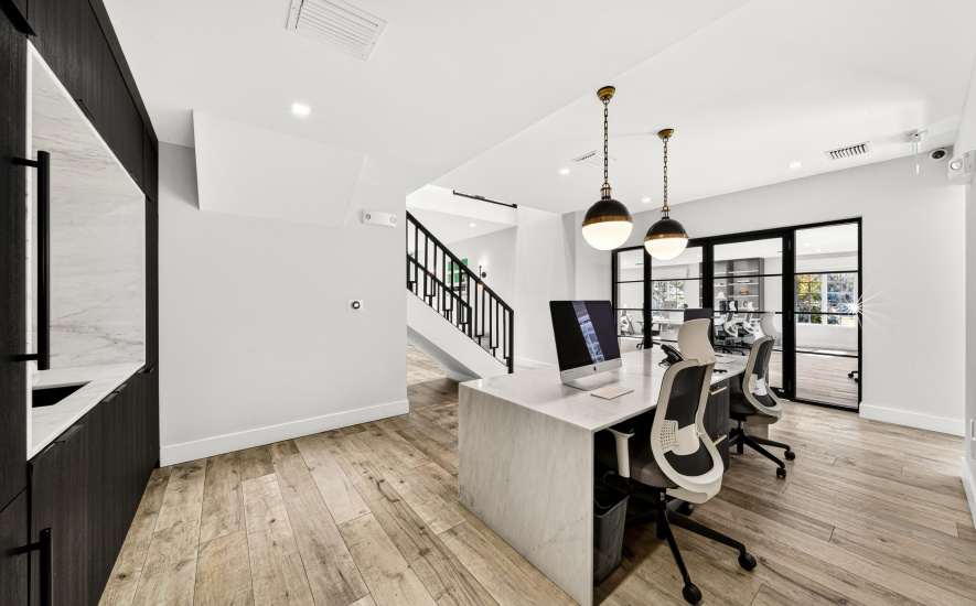 5801 Biscayne Blvd, Miami, FL 33137, ,Office,For Lease,Biscayne Blvd,1379