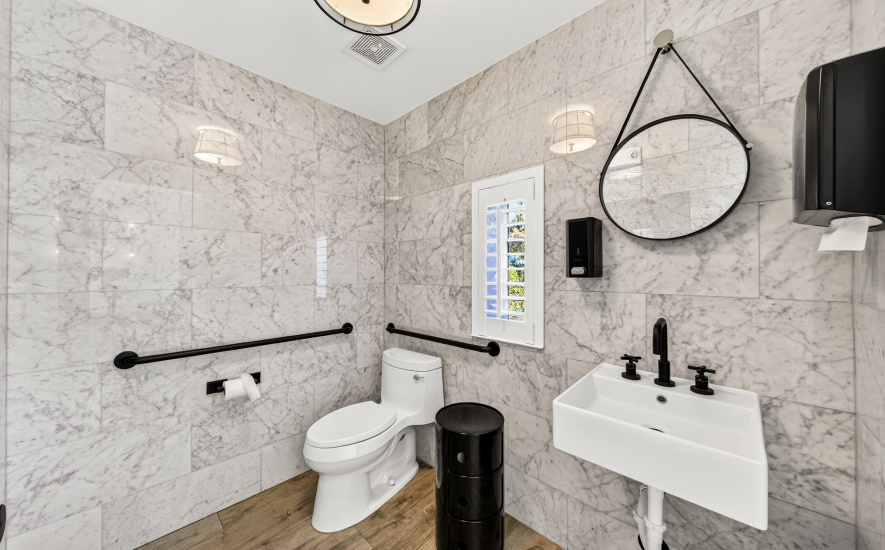 5801 Biscayne Blvd, Miami, FL 33137, ,Office,For Lease,Biscayne Blvd,1379