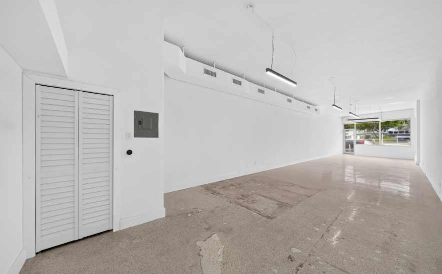 71st Street1975, Miami Beach, FL 33141, ,Retail/Office,For Sale,1975 ,1397