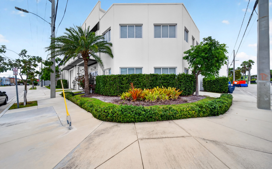 6700 NE 2nd Ct - Portfolio, Miami, FL 33138, ,Office/Warehouse,For Sale,NE 2nd Ct - Portfolio,1398