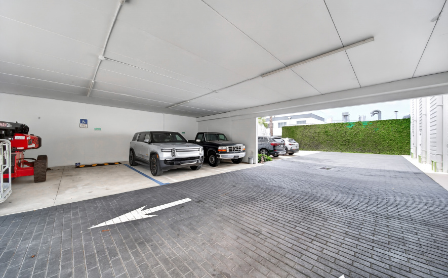 221 NE 67th St, Miami, FL 33138, ,Flex,For Lease,NE 67th St ,1401
