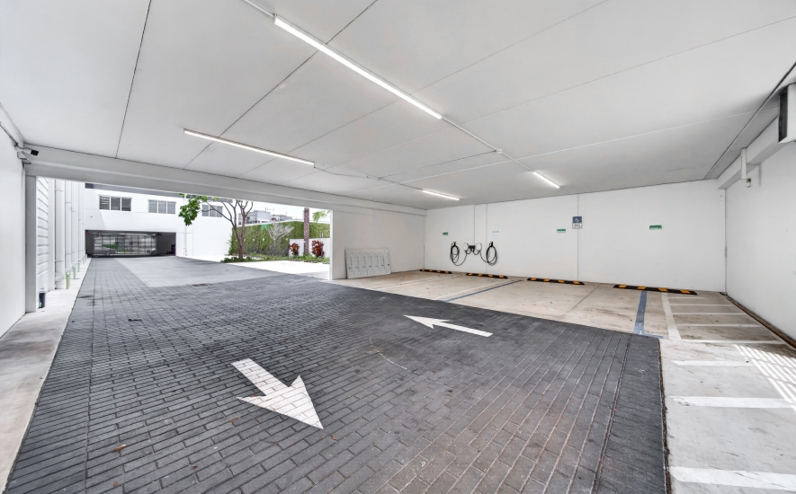 6700 NE 2nd Ct, Miami, FL 33138, ,Flex,For Lease,NE 2nd Ct,1402